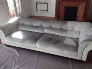 canapé abimé par le vinaigre